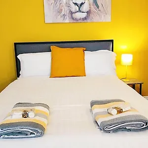 https://romulus-court-fenham.hotels-newcastle-upon-tyne.com